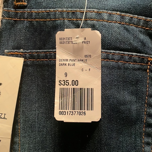 American Bazi Boyfriend Jeans - Picture 3 of 5